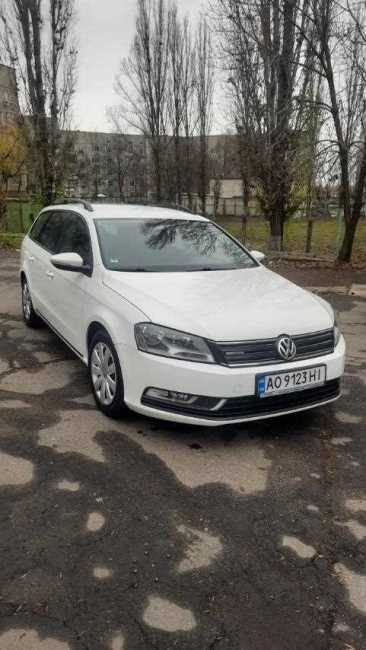 Продаж авто Volkswagen Passat Variant 2013 р. Дизель  ціна $ 11300 у м. Первомайськ