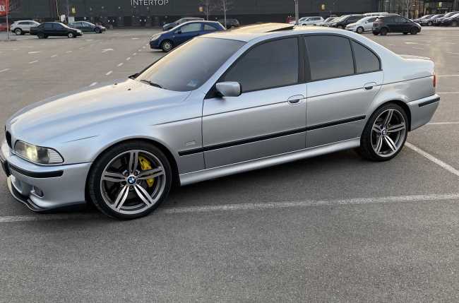 Продаж авто BMW 5 Series 1997 р. Газ/Бензин  ціна $ 9000 у м. Київ