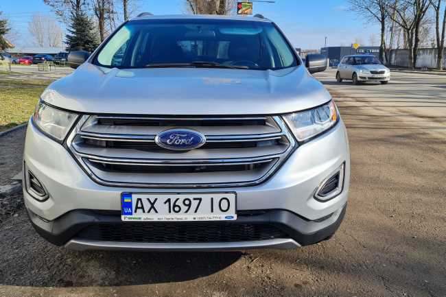 Продаж авто Ford Edge 2015 р. Бензин  ціна $ 14999 у м. Львів