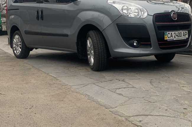 Продаж авто Fiat Doblo 2011 р. Газ/Бензин  ціна $ 10500 у м. Звенигородка