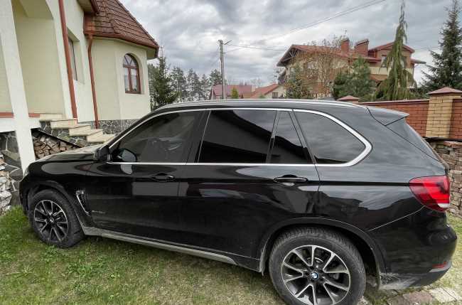 Продаж авто BMW X5 2016 р. Дизель  ціна $ 38000 у м. Львів