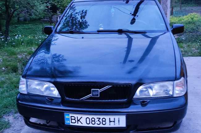 Продаж авто Volvo V70 1998 р. Дизель  ціна $ 3700 у м. Шепетівка