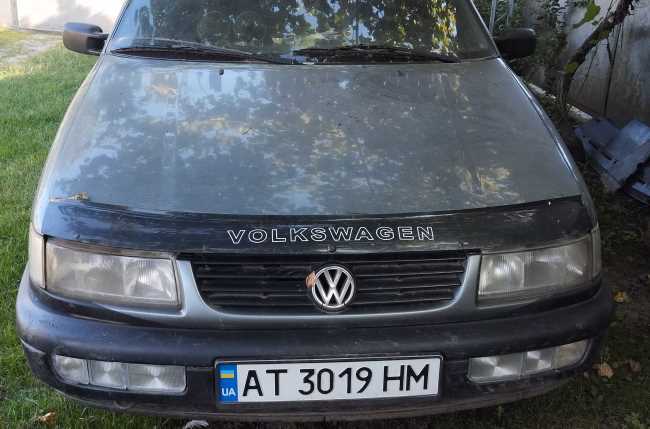 Продаж авто Volkswagen Passat 1994 р. Бензин  ціна $ 2500 у м. Городенка