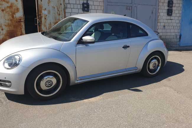 Продаж авто Volkswagen Beetle 2015 р.   ціна $ 10700 у м. Київ