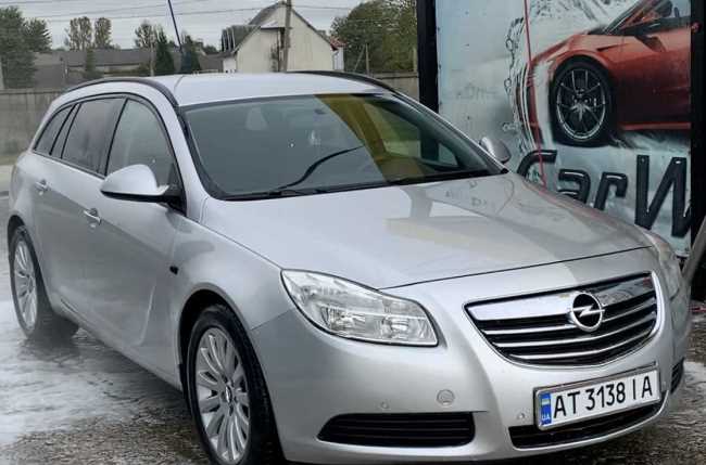 Продаж авто Opel Insignia 2010 р. Дизель  ціна $ 7500 у м. Коломия
