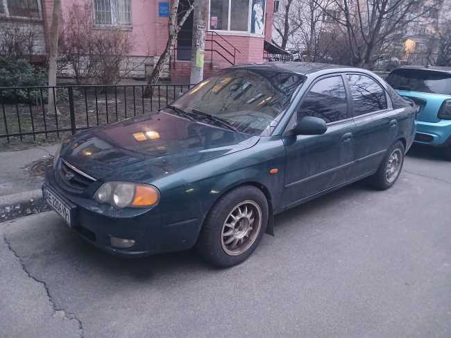 Продаж авто Kia Shuma 2003 р. Бензин  ціна $ 2100 у м. Київ