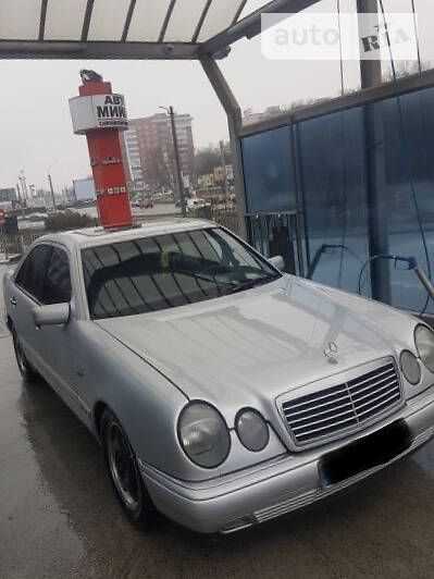 Mercedes-Benz 410