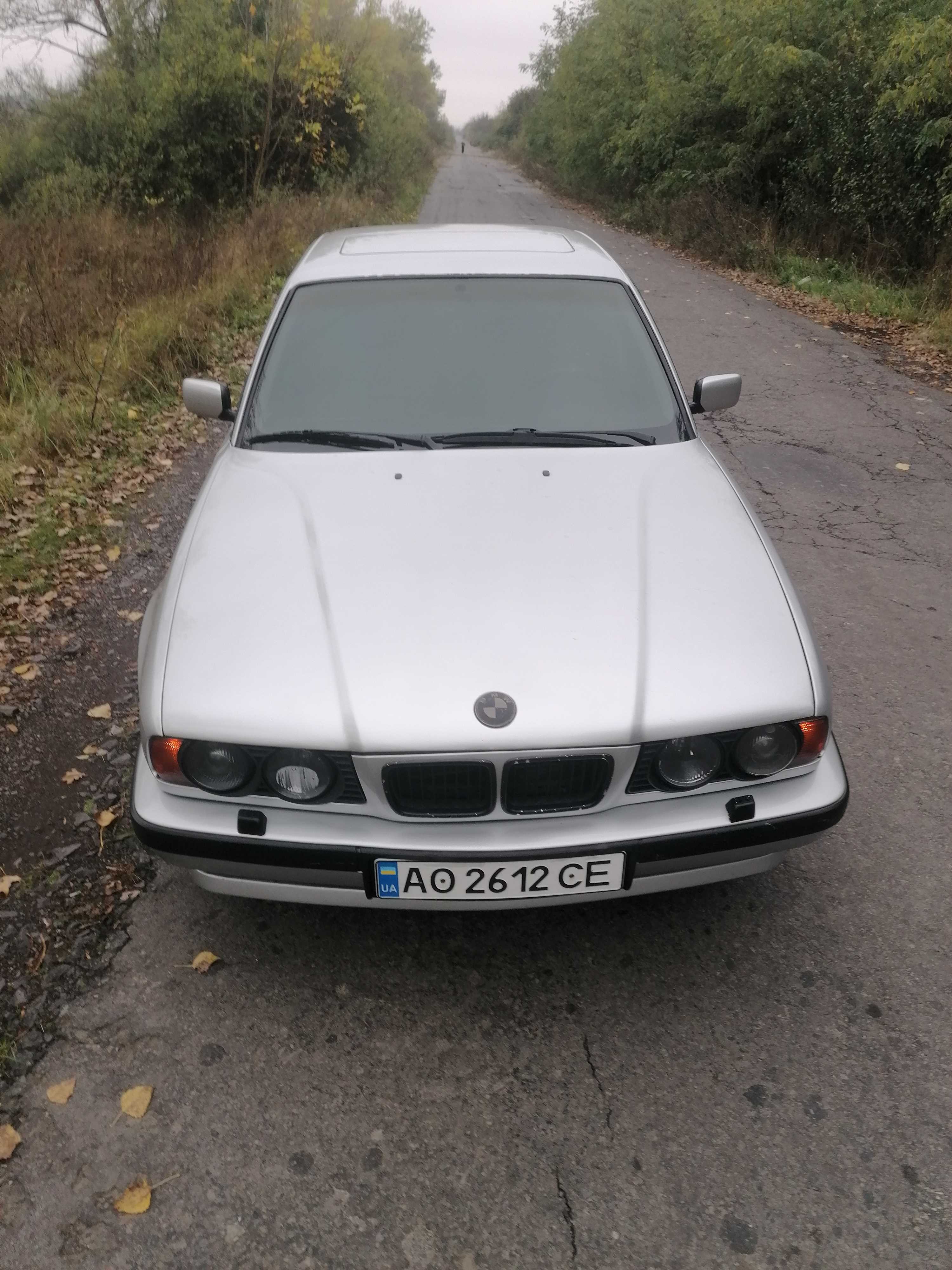 Продаж авто BMW 5 Series 1992 р. Газ/Бензин  ціна $ 5000 у м. Ужгород