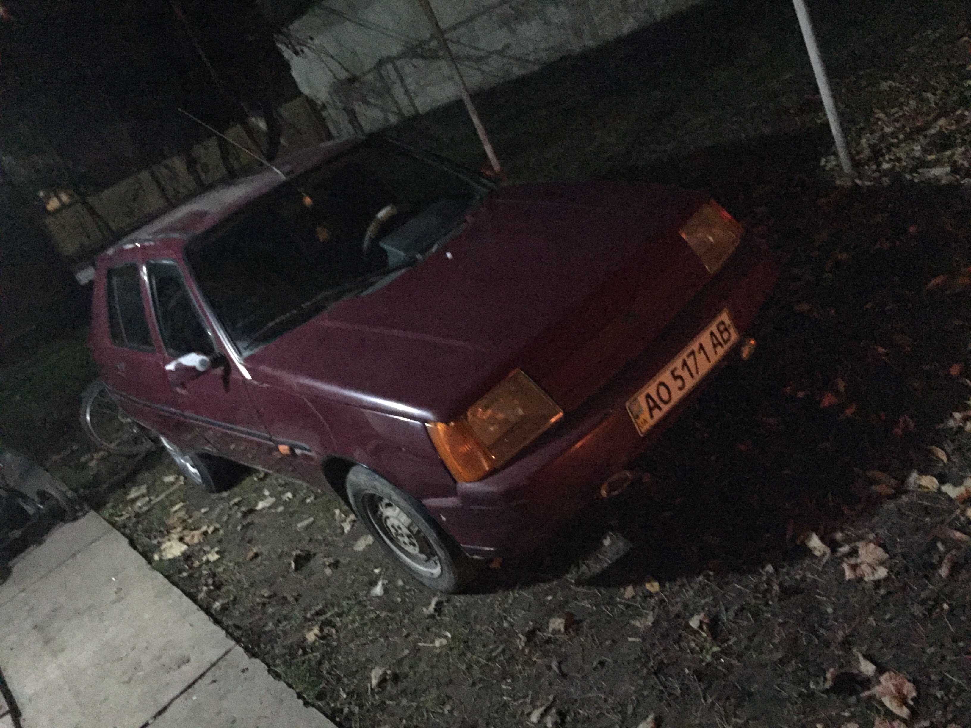 Продаж авто ЗАЗ 1103 2005 р. Бензин  ціна $ 1000 у м. Мука́чево