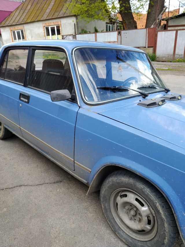 Продаж авто ВАЗ Lada 2107 1986 р. Газ/Бензин  ціна $ 1100 у м. Хуст