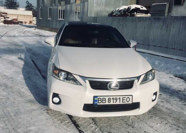 Продаж авто Lexus CT 2012 р. Бензин  ціна $ 13000 у м. Київ
