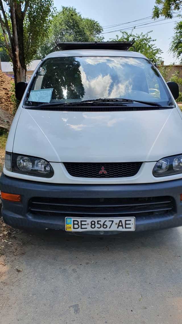 Mitsubishi L400