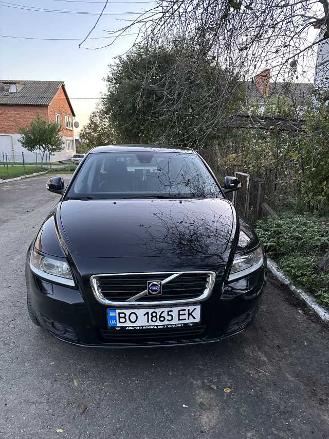 Volvo V50