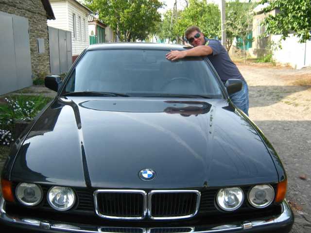 Продаж авто BMW 7 Series 1993 р. Бензин  ціна $ 3000 у м. Луганськ