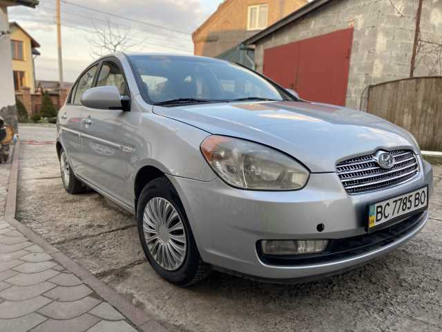 Hyundai Accent