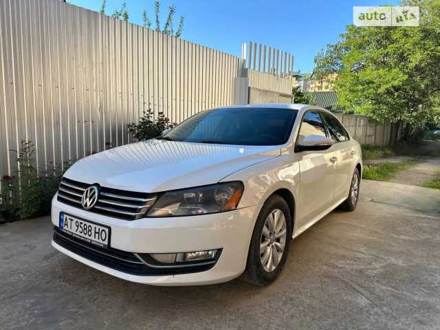 Продаж авто Volkswagen Passat 2012 р. Бензин  ціна $ 8500 у м. Івано-Франківськ