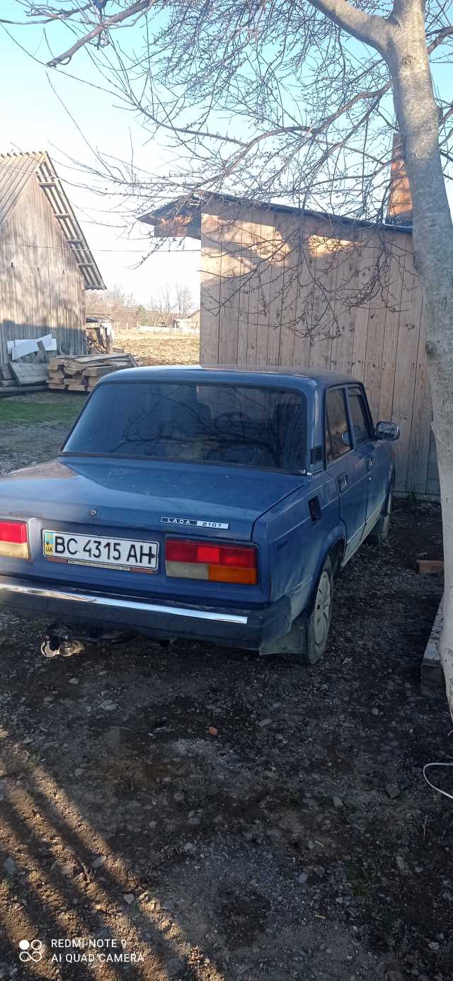 Продаж б/у ВАЗ Lada 2107 (Черновицкая область). Купить авто ВАЗ Лада 2107,  цена на Декспенс - Dexpens