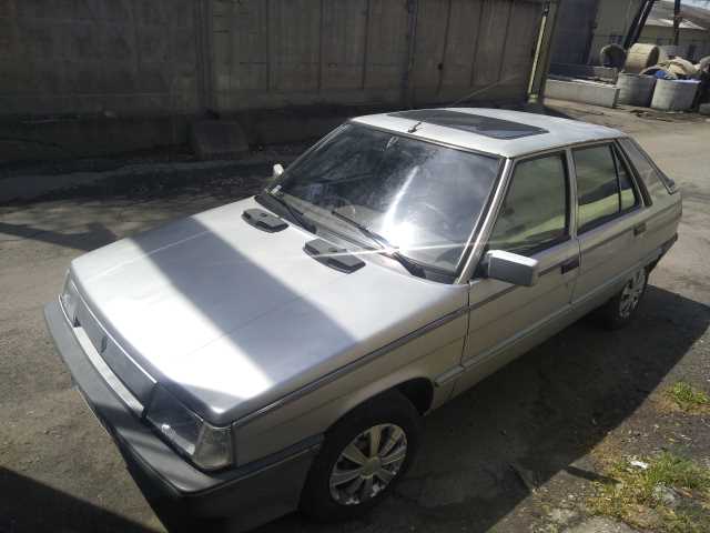 Renault 11