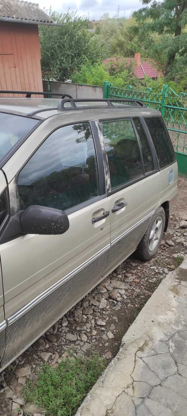 Nissan Prairie