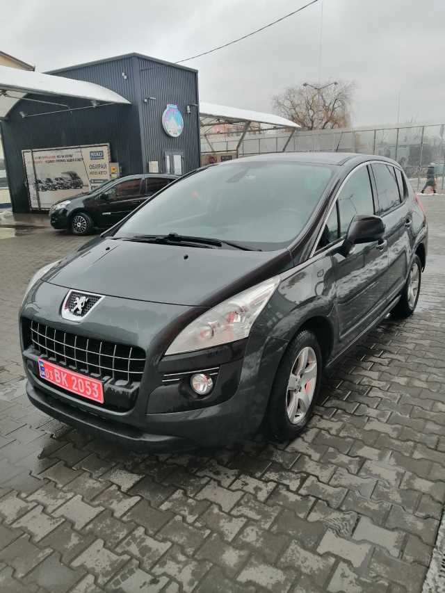 Продажа автомобиля Peugeot 3008 2012 г. Дизель  цена $ 9000 в г. Черновцы