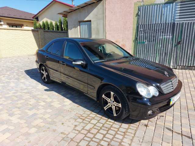 Продаж авто Mercedes-Benz C-Class 2006 р. Дизель  ціна $ 7200 у м. Чортків