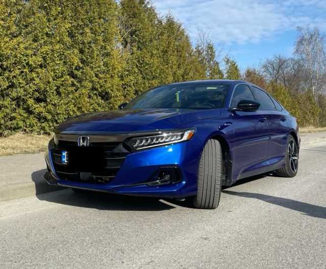 Продаж авто Honda Accord 2022 р. Гібрид  ціна $ 29900 у м. Львів