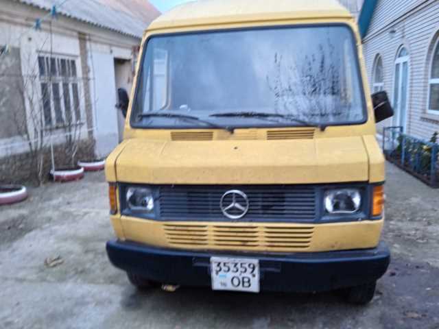 Mercedes-Benz 410