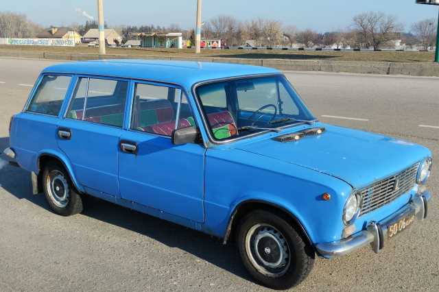 Продажа автомобиля ВАЗ Lada 2102 1975 г. Газ/Бензин  цена $ 999 в г. Каменское