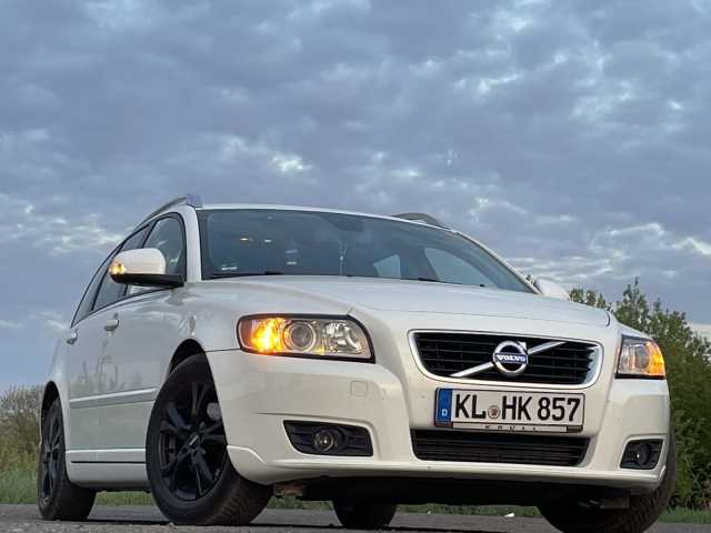 Продаж авто Volvo V50 2011 р.  16 ціна $ 7999 у м. Дрогобич