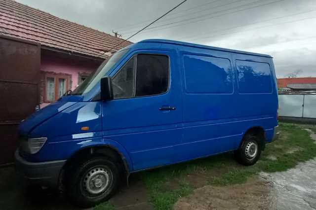 Mercedes-Benz Sprinter