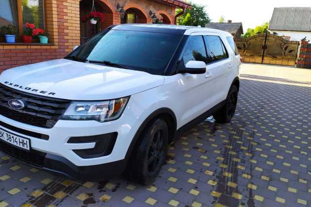 Ford Explorer