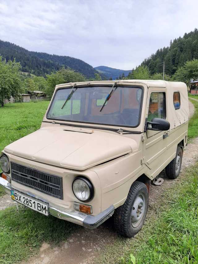 Продаж авто ЛуАЗ 967 1987 р. Бензин  ціна $ 1300 у м. Верховина